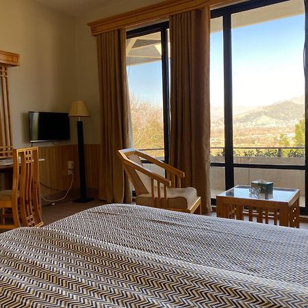 Rock City Resort Mingora Екстериор снимка