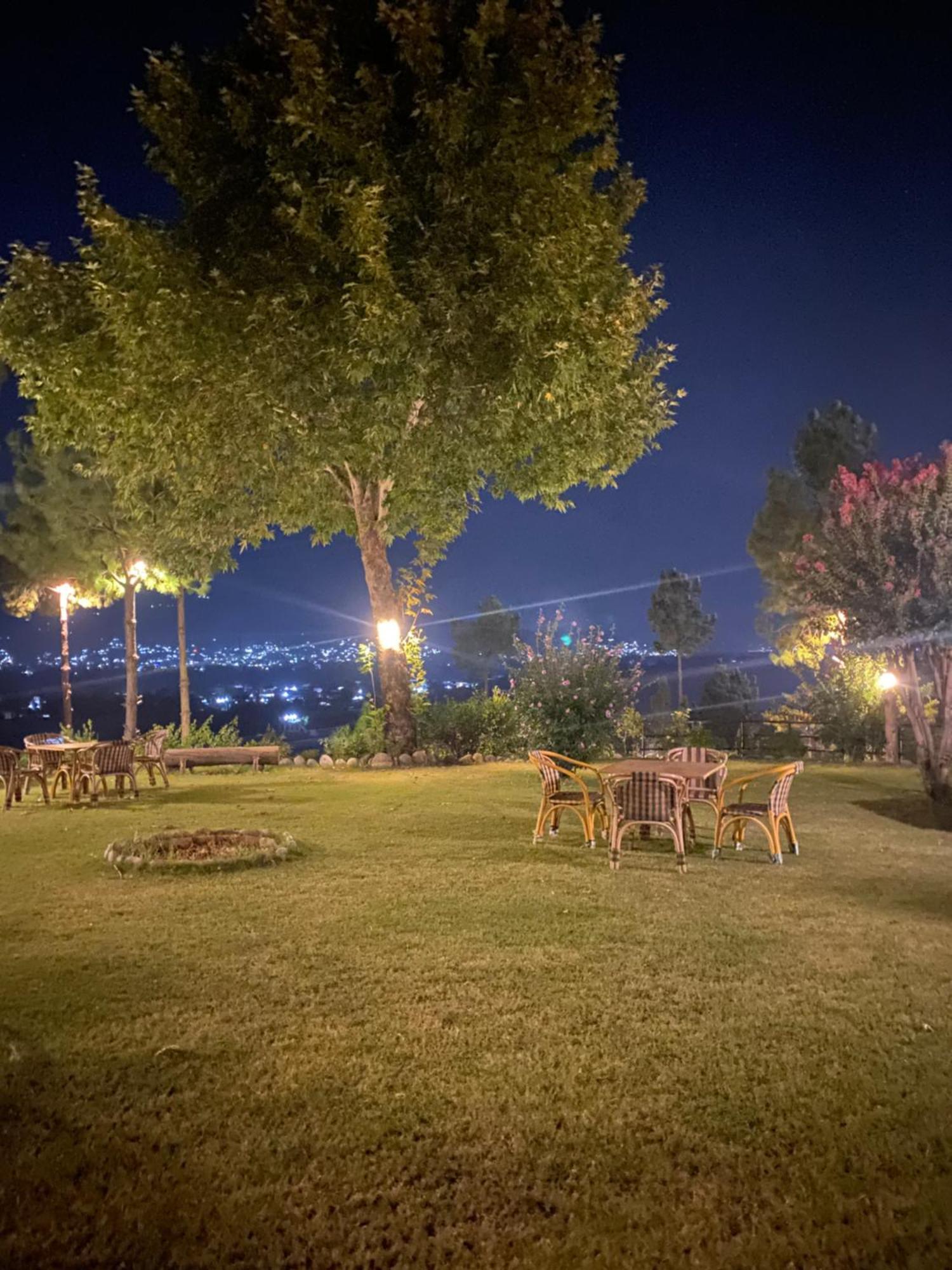 Rock City Resort Mingora Екстериор снимка