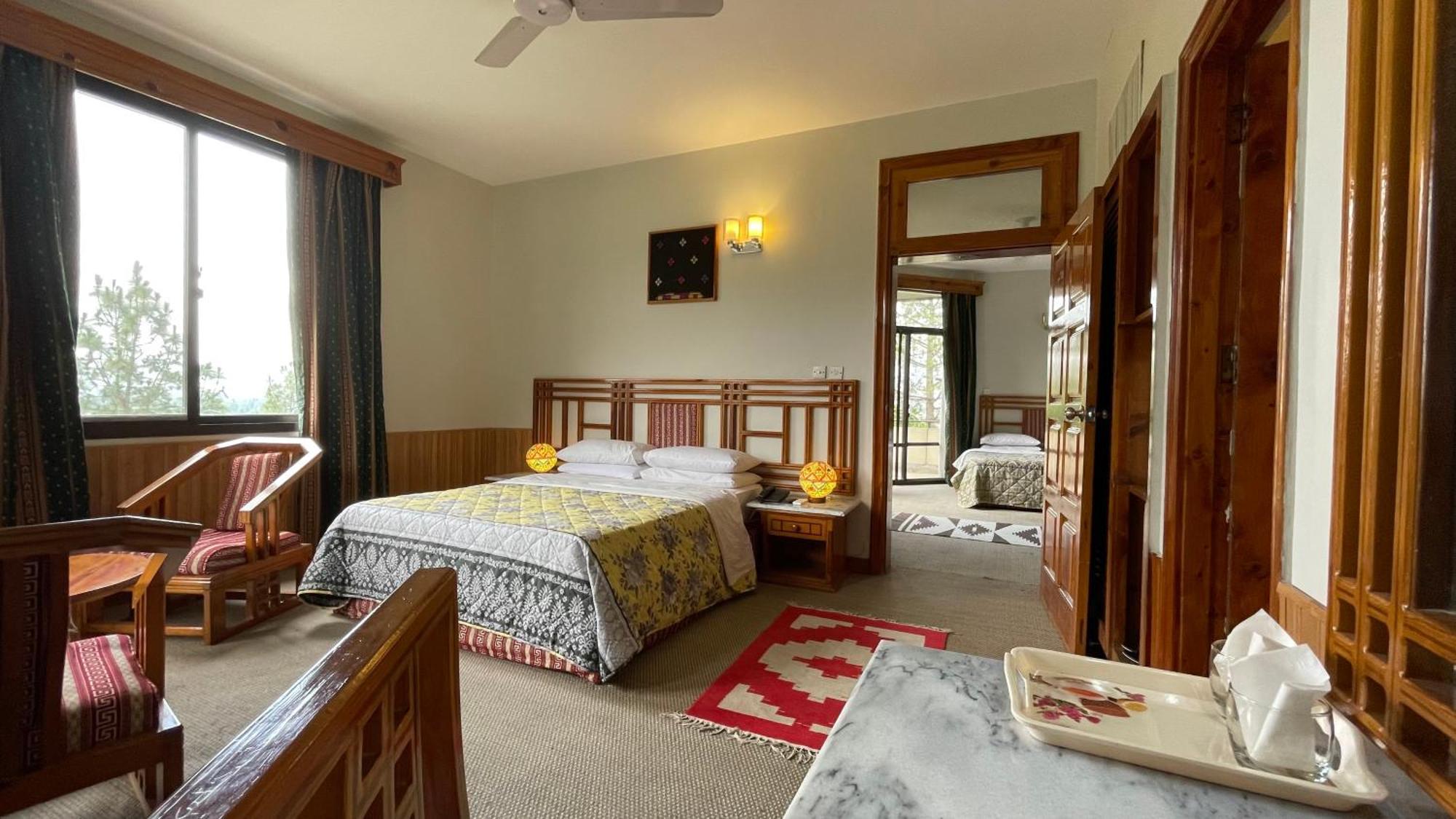 Rock City Resort Mingora Екстериор снимка