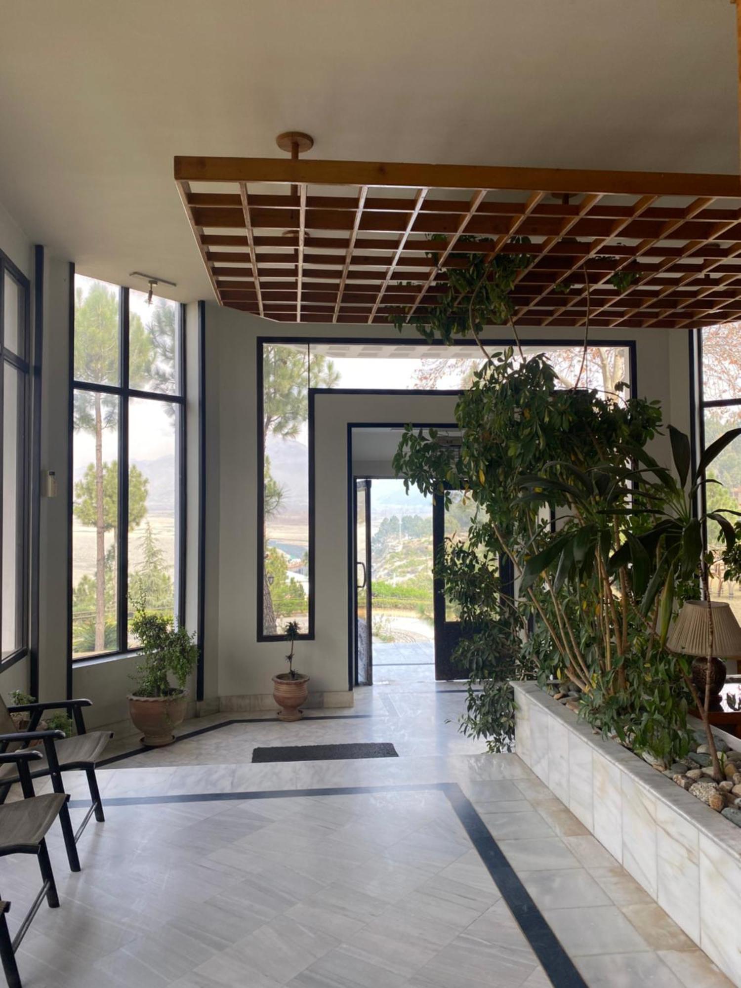 Rock City Resort Mingora Екстериор снимка