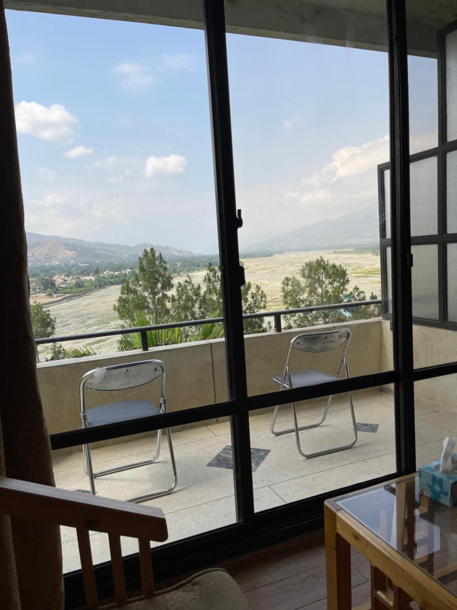 Rock City Resort Mingora Екстериор снимка