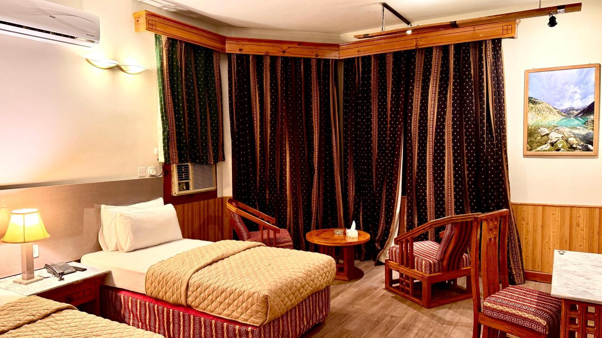 Rock City Resort Mingora Екстериор снимка